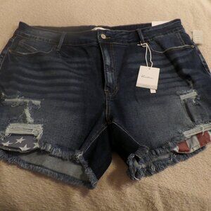 KanCan women’s Shorts High Rise, Distressed Denim Shorts-NWT- Size 20   (SH127)